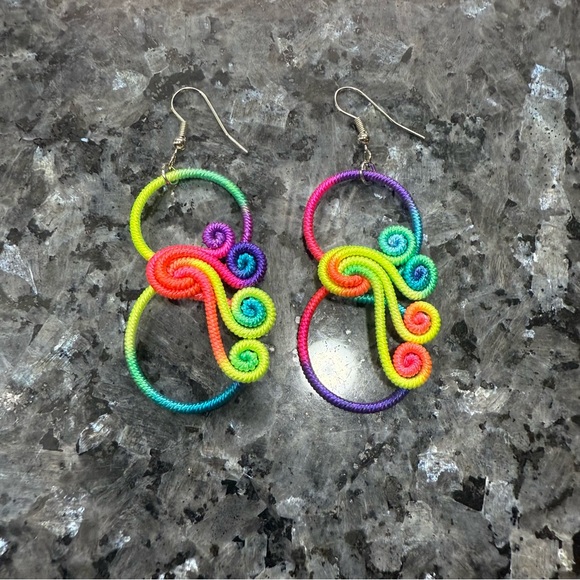 2/$29 or 3/$39 NWOT Vibrant colorful rainbow Chinese knot earrings - Picture 5 of 7